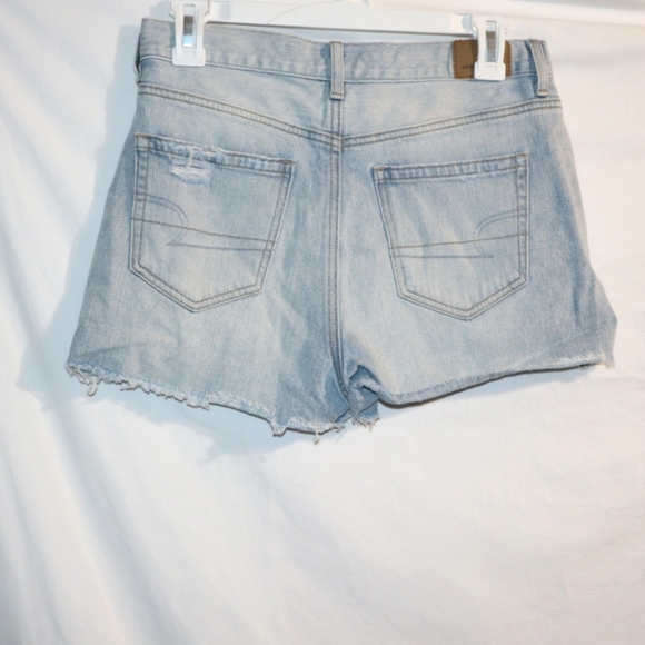 American Eagle Light Wash Jean Shorts With Snap Sides - Picture 9 of 12